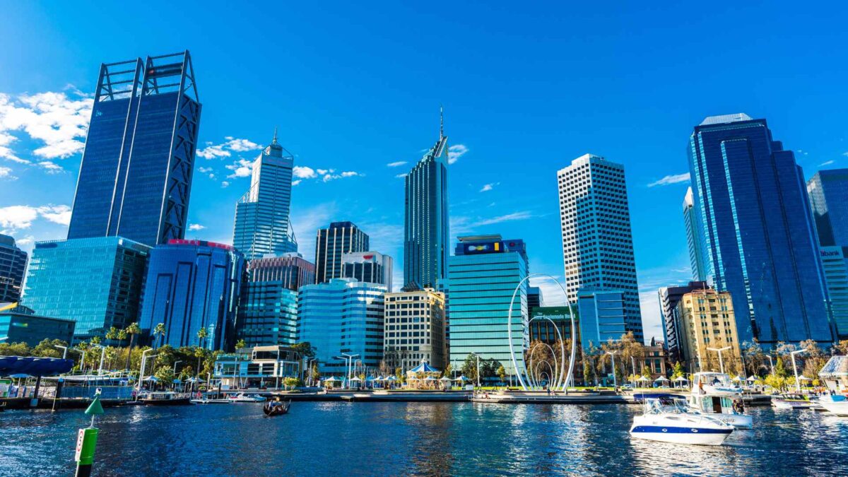 DISCOVER KEY FACTS ABOUT AUSTRALIA visual data 3